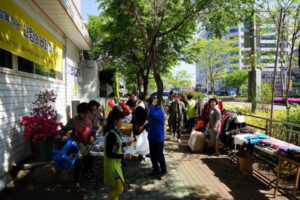 사랑의-바자회-04