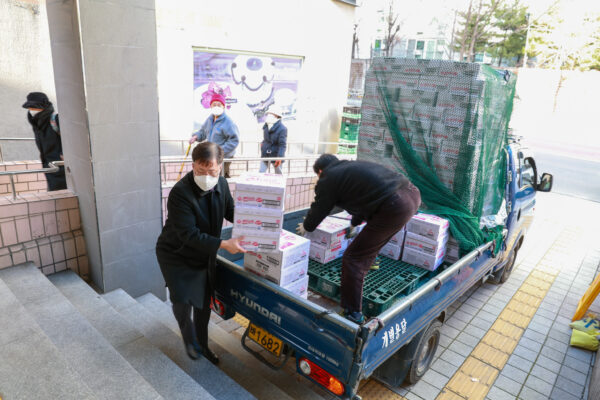 211217_성탄맞이 사랑의 선물 나눔_02