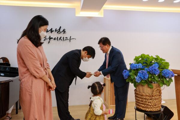 220529_박성은 목사님 사임_03