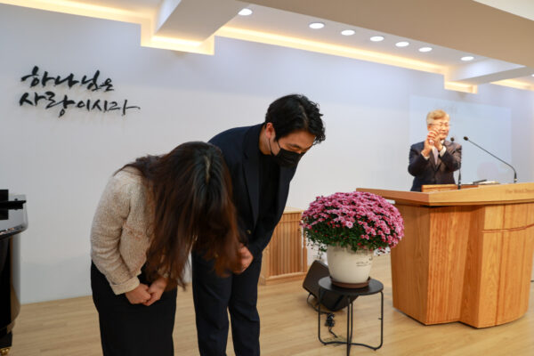 221023_결혼축복기도 정준 청년_03